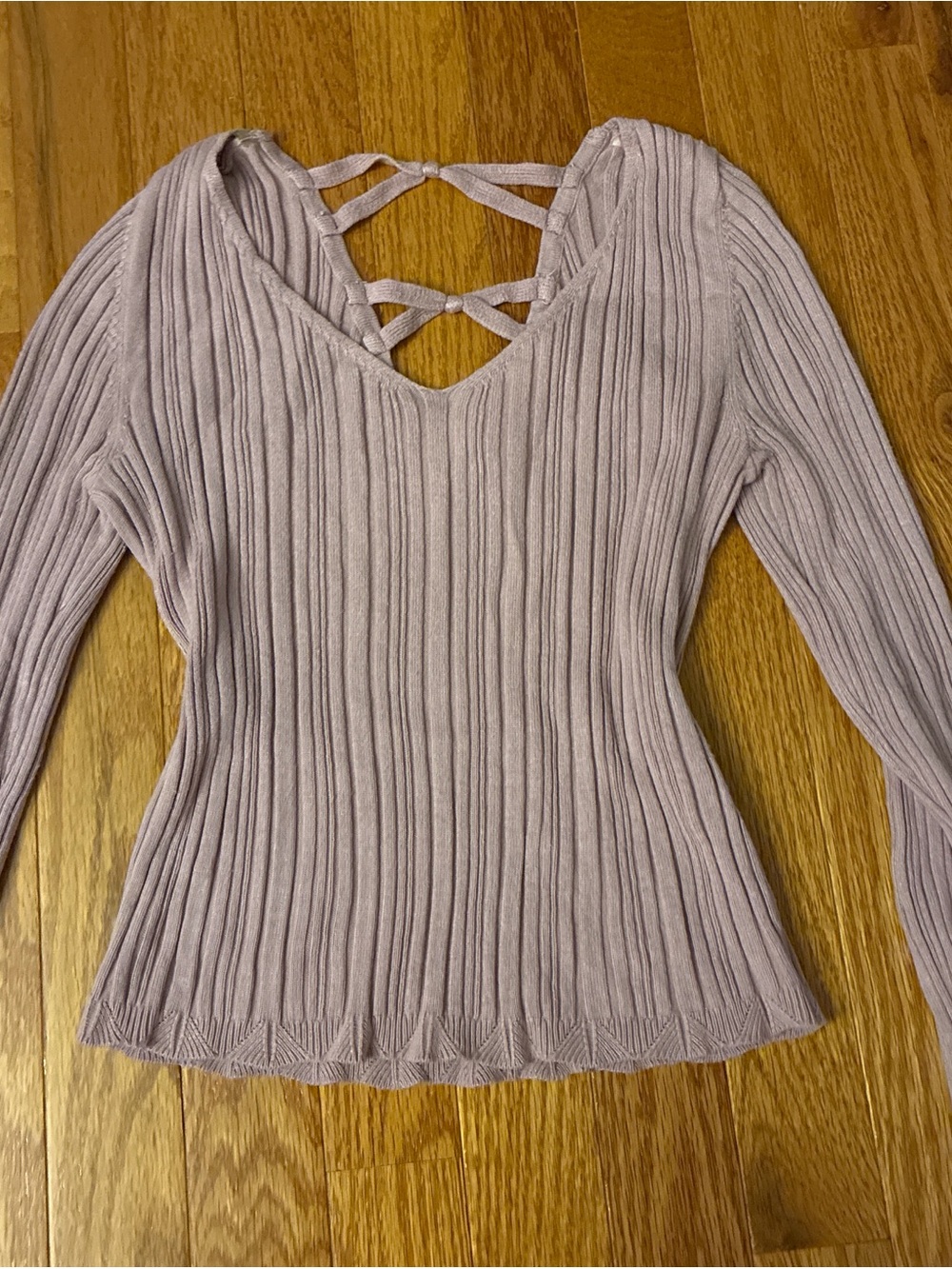 Ribbed Long-Sleeve V-Neck Top with Back Straps - Dusty Lavender